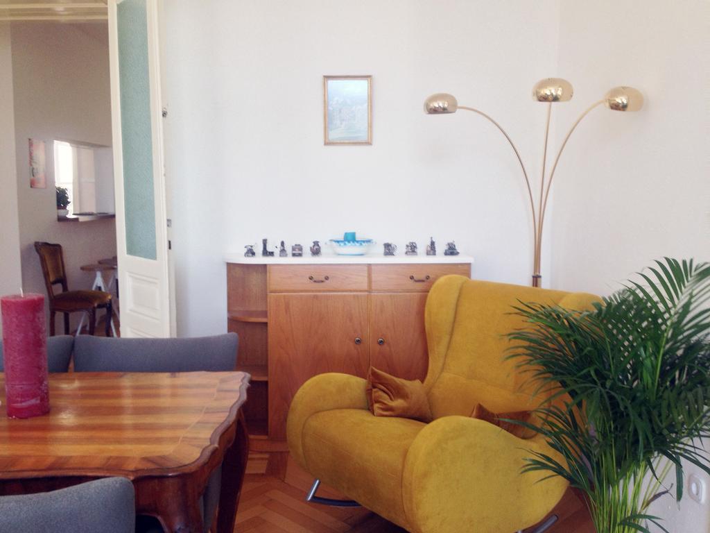 Big Vintage Style Flat Near Schoenbrunn Viena Exterior foto