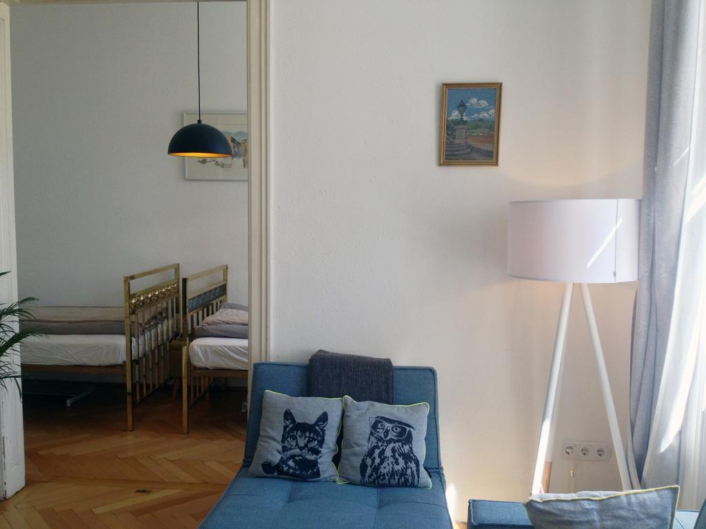 Big Vintage Style Flat Near Schoenbrunn Viena Exterior foto