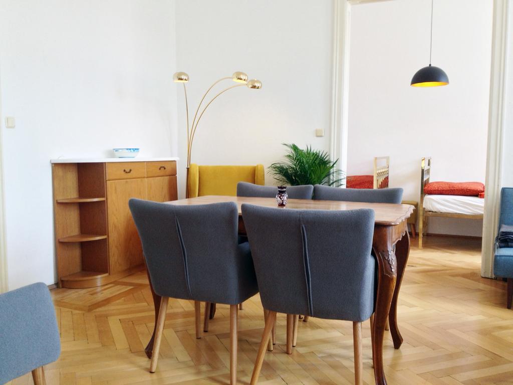 Big Vintage Style Flat Near Schoenbrunn Viena Exterior foto